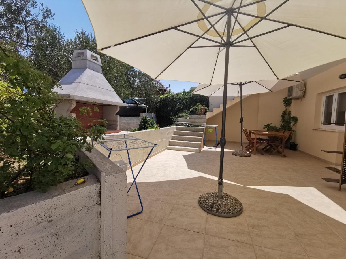 Apartmani Kronjac Milna  Dış mekan fotoğraf