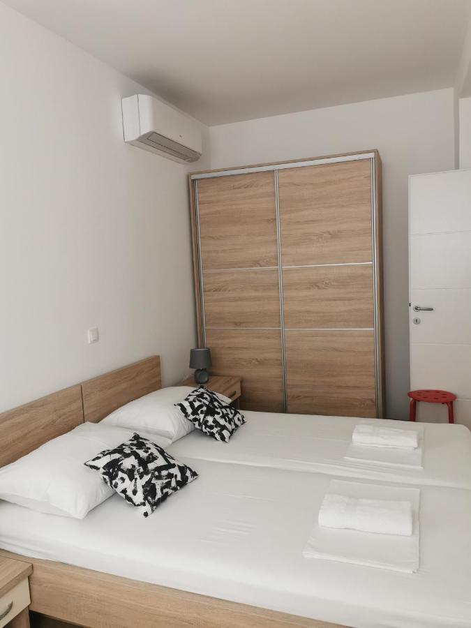 Apartmani Kronjac Milna  Dış mekan fotoğraf