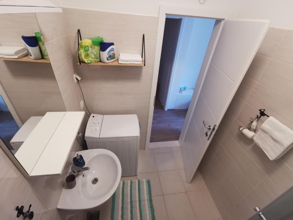 Apartmani Kronjac Milna  Dış mekan fotoğraf
