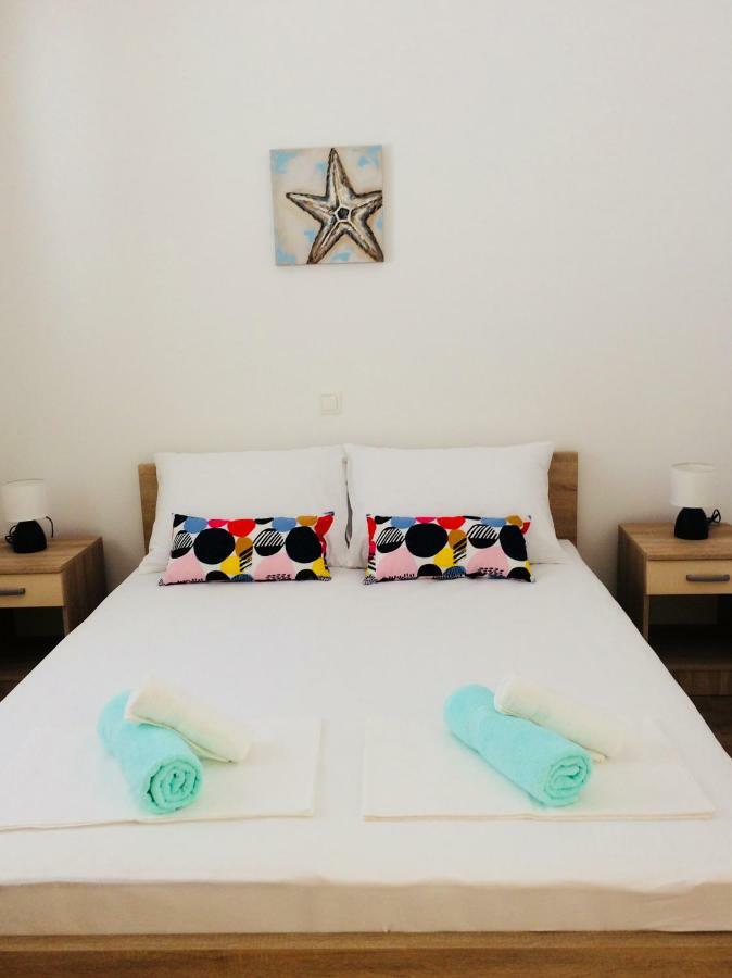 Apartmani Kronjac Milna  Dış mekan fotoğraf
